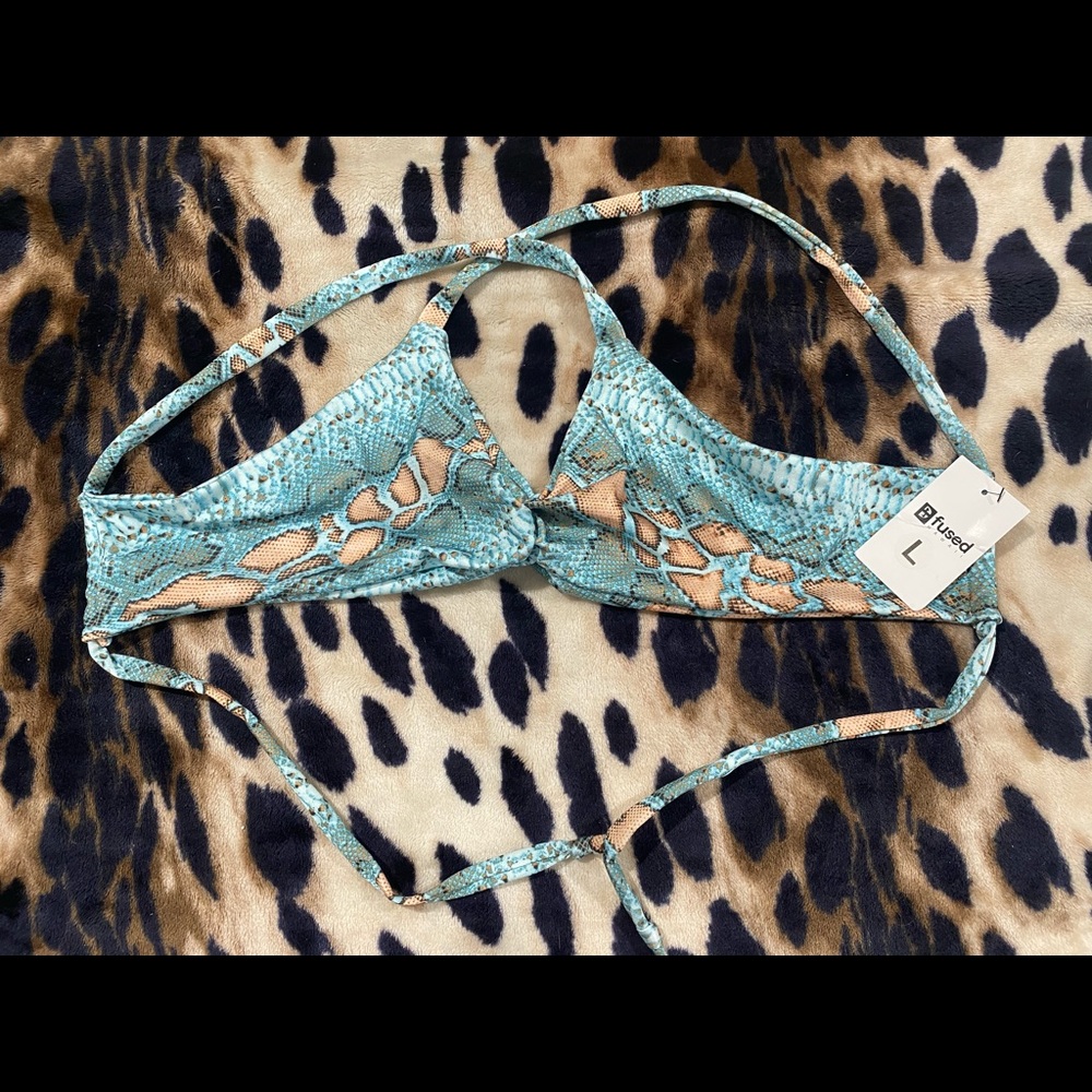 Fused Hawaii Top